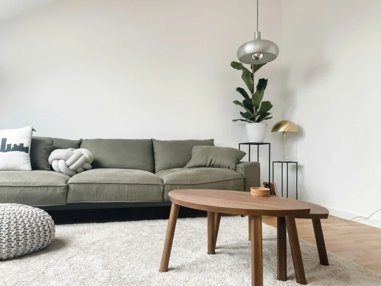 How to Deal with Loneliness While Living Independently